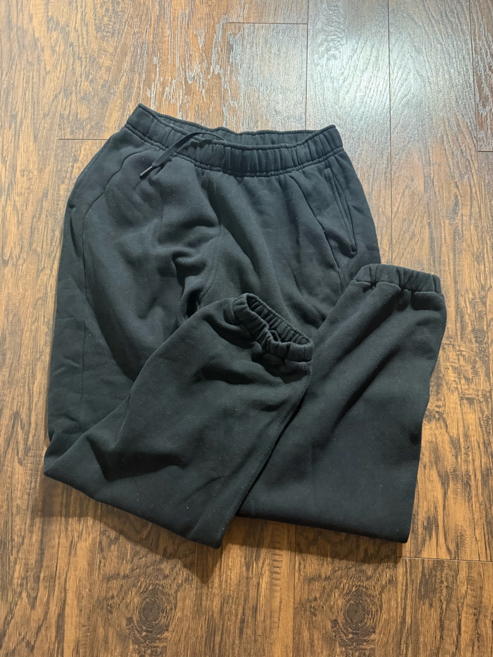 Lululemon Scuba Mid-Rise Oversized Jogger